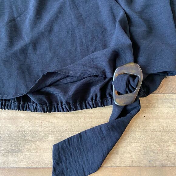 The Line of Style Black Tie Front Blouse - L - Picture 3 of 5